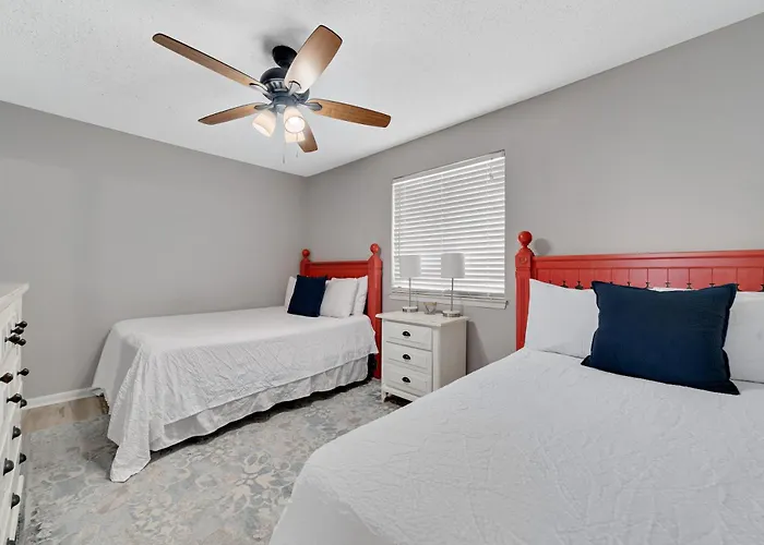 Whaler 5b Holiday home